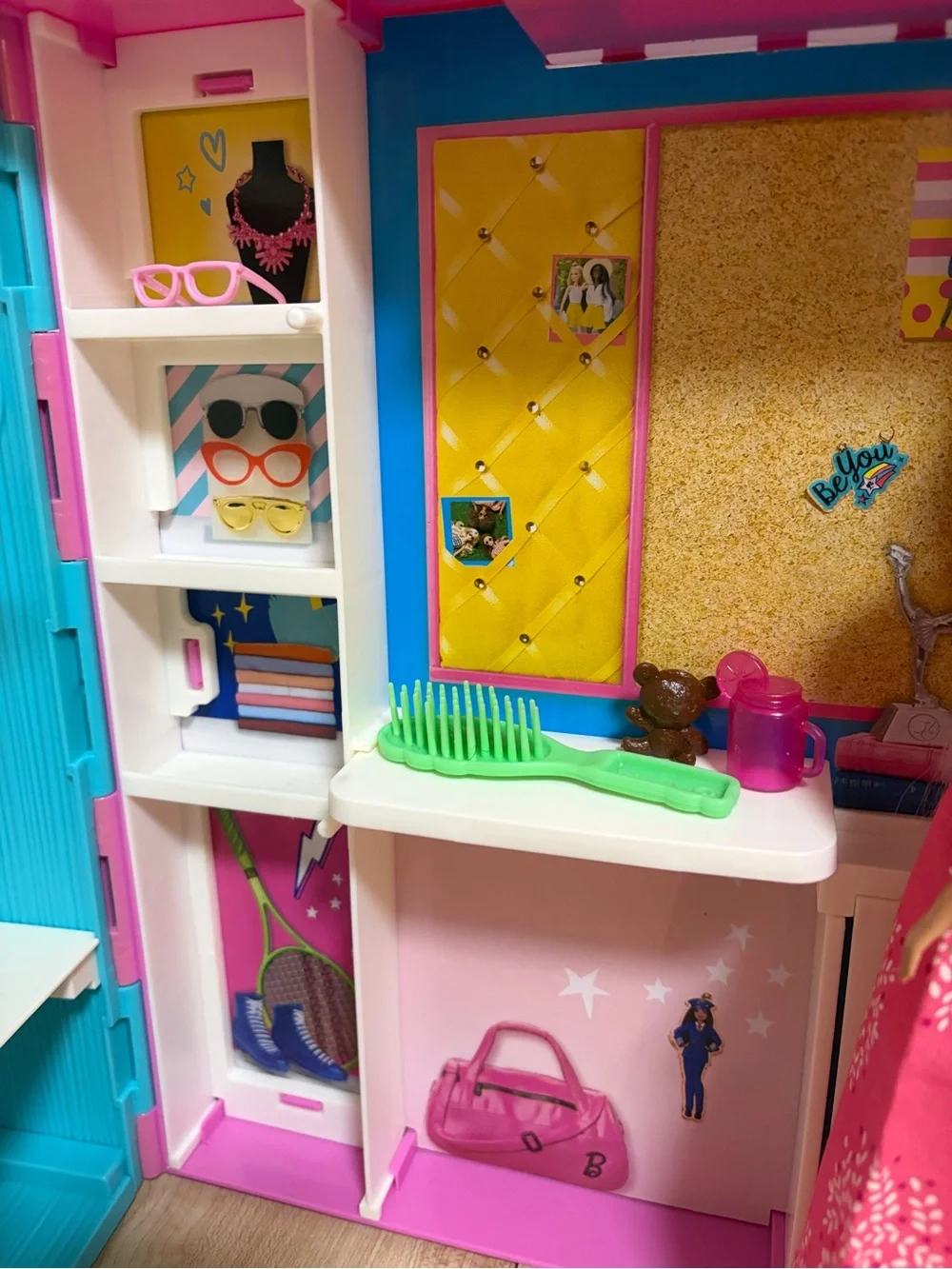 Barbie close shoes
